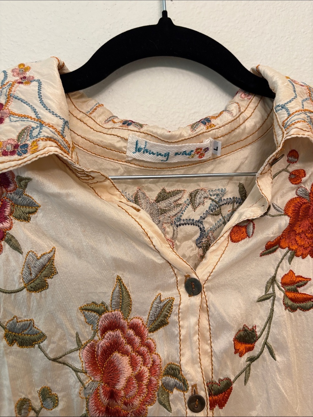 Johnny Was Embroidered Floral Button-Up Blouse - Cream 100% Silk - Picture 2 of 6